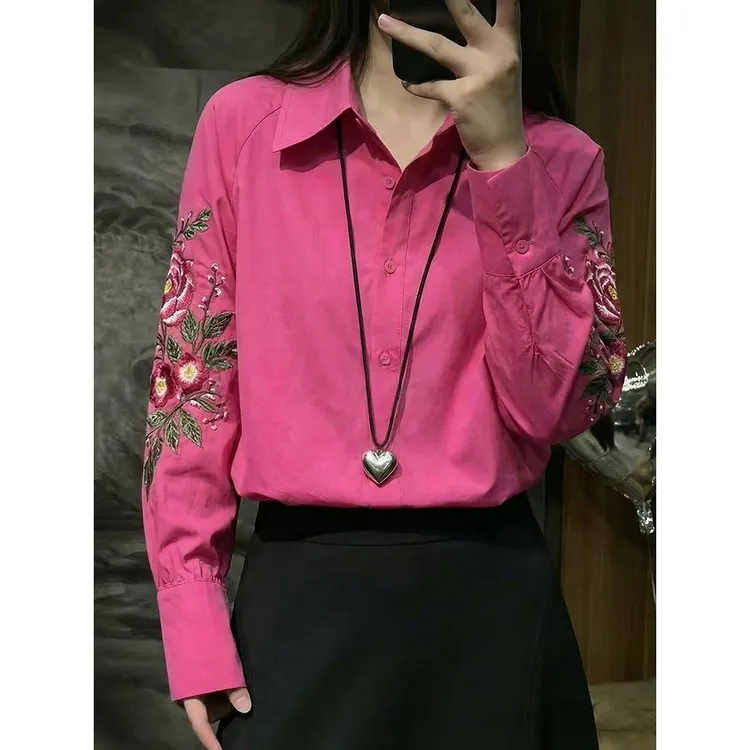 玫红色刺绣衬衫女秋冬2025新款洋气减龄宽松显瘦高级感打底衫上衣