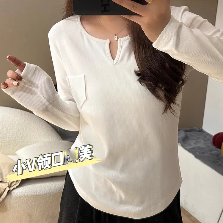 大码设计感V领正肩白色长袖t恤女秋季胖mm显瘦内搭纯棉打底衫上衣