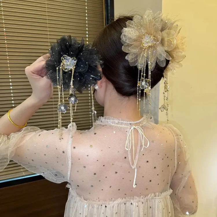 云海发饰2025春夏新款“金枝玉叶”流苏抓夹气质百搭显发量鲨鱼夹