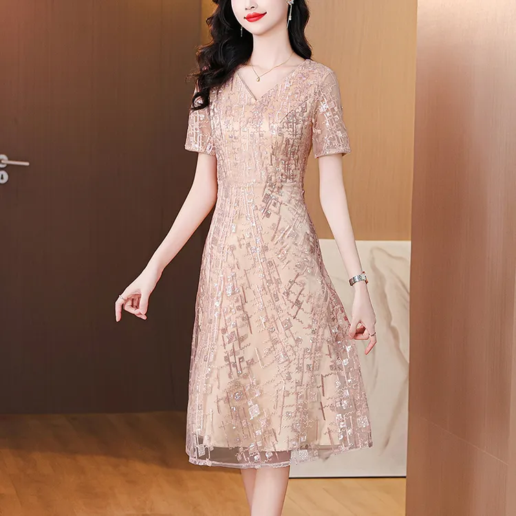 高级感上档次旗袍喜婆婆婚宴装2025新款洋气小个子妈妈婚宴礼服裙