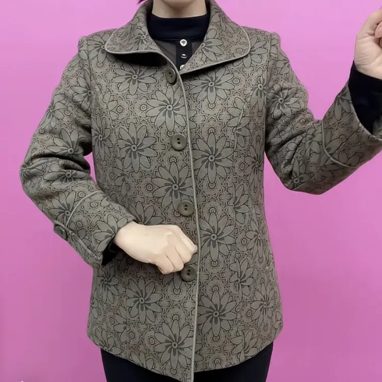 春季新款中老年翻领外套加衬里长袖妈妈装