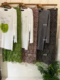 黎黎家流行设计感显瘦镂空小花套装03