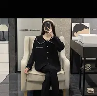 115-秋冬女士新款娃娃领简约黑开衫带胸垫长袖长裤套装