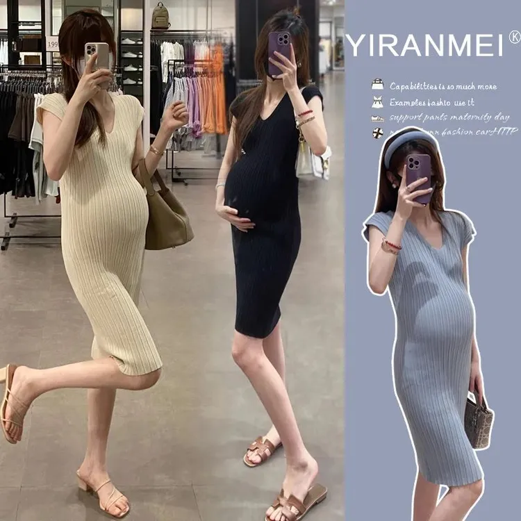 时髦夏季孕妇装新款爆款韩版时尚坑条设计感时尚修身孕妇连衣裙女
