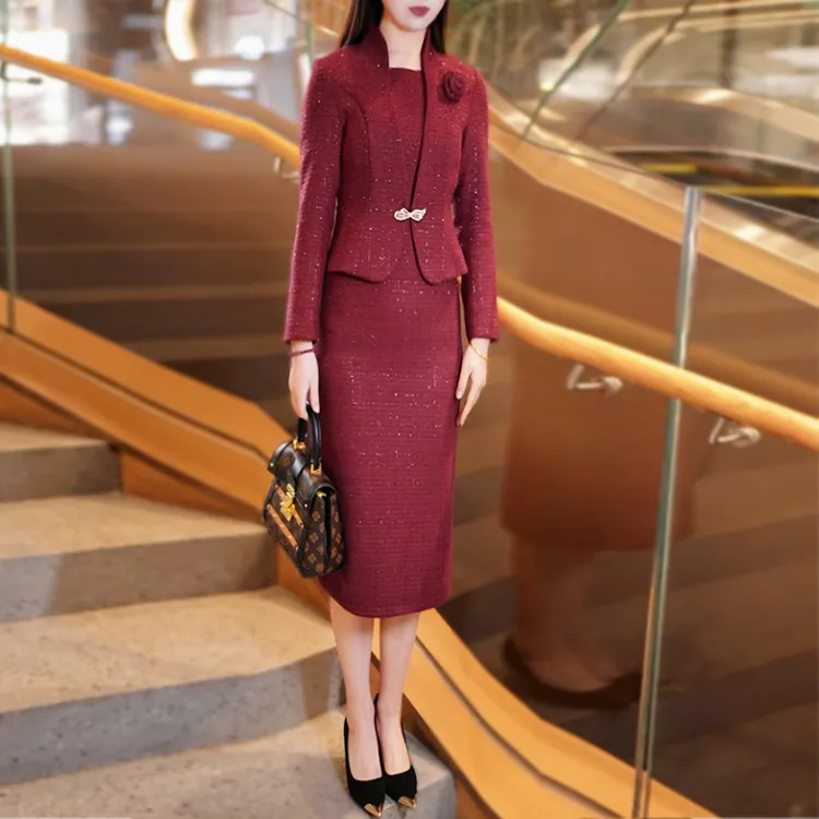 2025冬季新款酒红色假两件包臀裙轻奢高级气质显瘦连衣裙1882