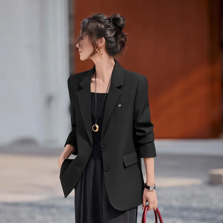 黑色西装外套女小个子高级感2026新款时尚超好看休闲上衣女士西服