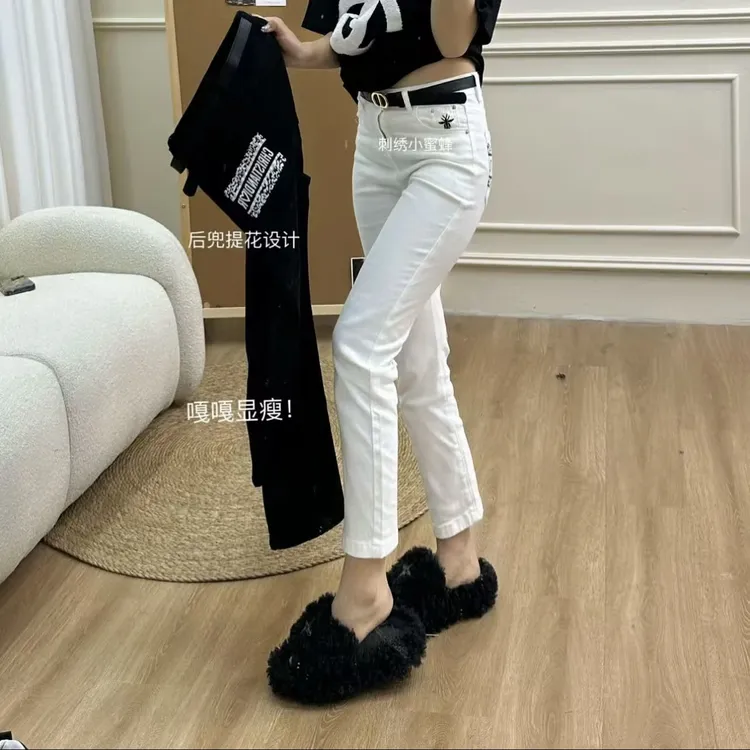 萱贝纯高腰显瘦时尚刺绣直筒牛仔裤女春夏新款修身弹力八分烟管裤