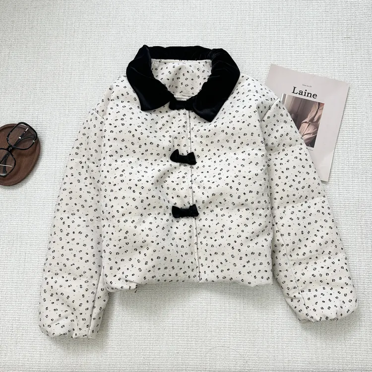 【叶子服饰】冬季新款时尚丝绒翻领蝴蝶结纽扣碎花波点羽绒服502