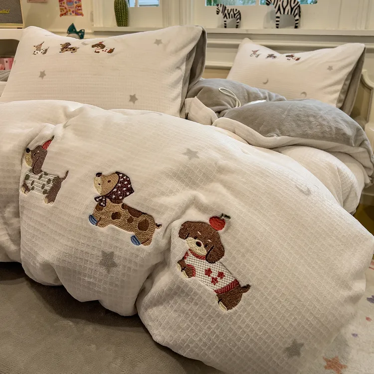 超柔华夫格牛奶绒四件套卡通刺绣双面绒被套冬季加厚保暖床上用品