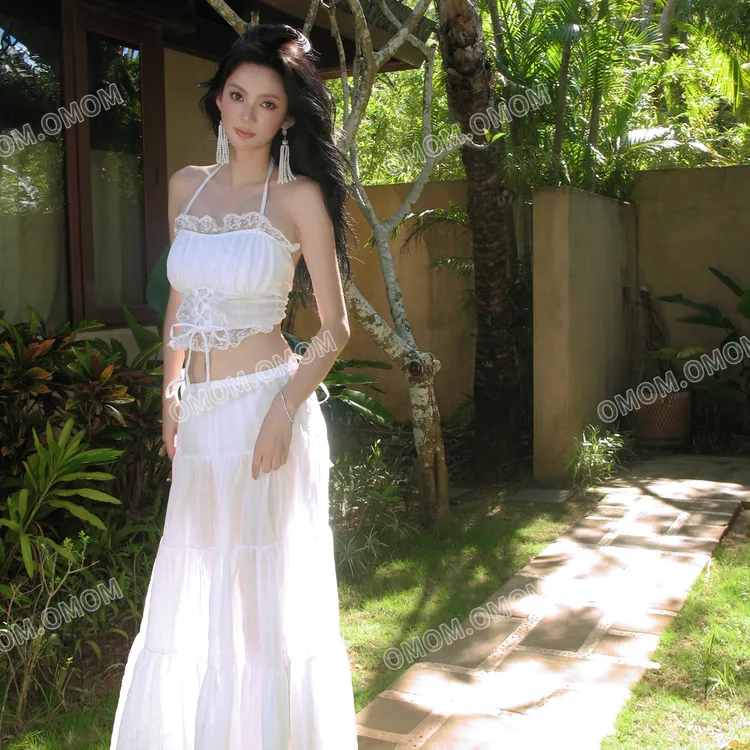 江苏发OMOM泳衣女款性感比基尼分体小胸聚拢海边度假高级感INS风