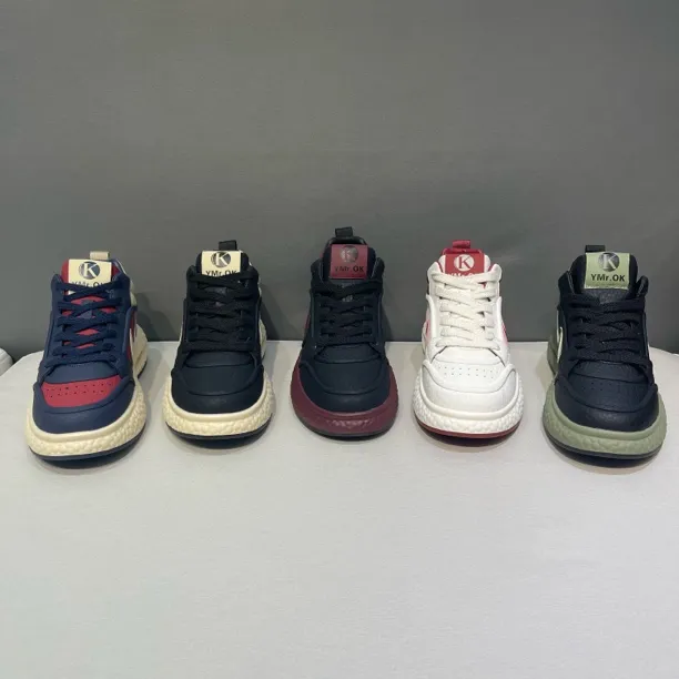 2025秋冬新款韩版系带潮流运动中帮帮休闲鞋舒适软底百搭男鞋