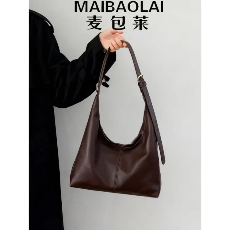 韩系慵懒风软皮水桶包包女士2025新款潮大容量休闲通勤托特斜挎包