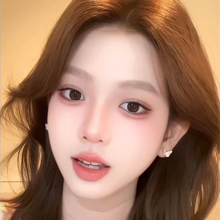 铜合金耳饰 【白屿蝶】法式白蝴蝶耳钉女款轻奢气质小众设计耳饰004