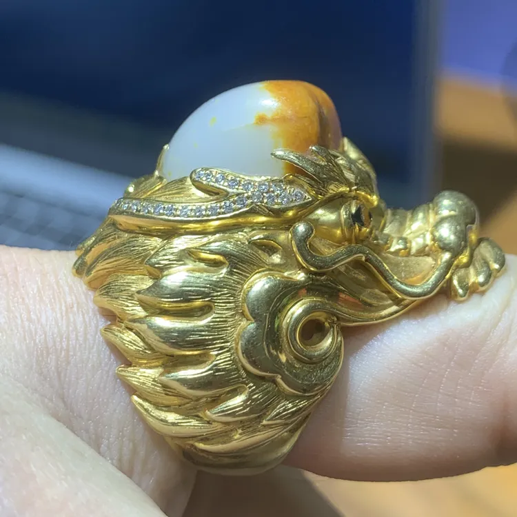 【玉福堂玉器】18K黄金镶嵌和田玉戒指
