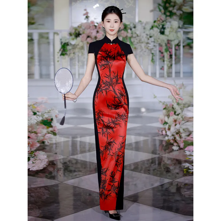 江南春天新款高端走秀演出复古长款新中式黑红色竹子显瘦表演旗袍