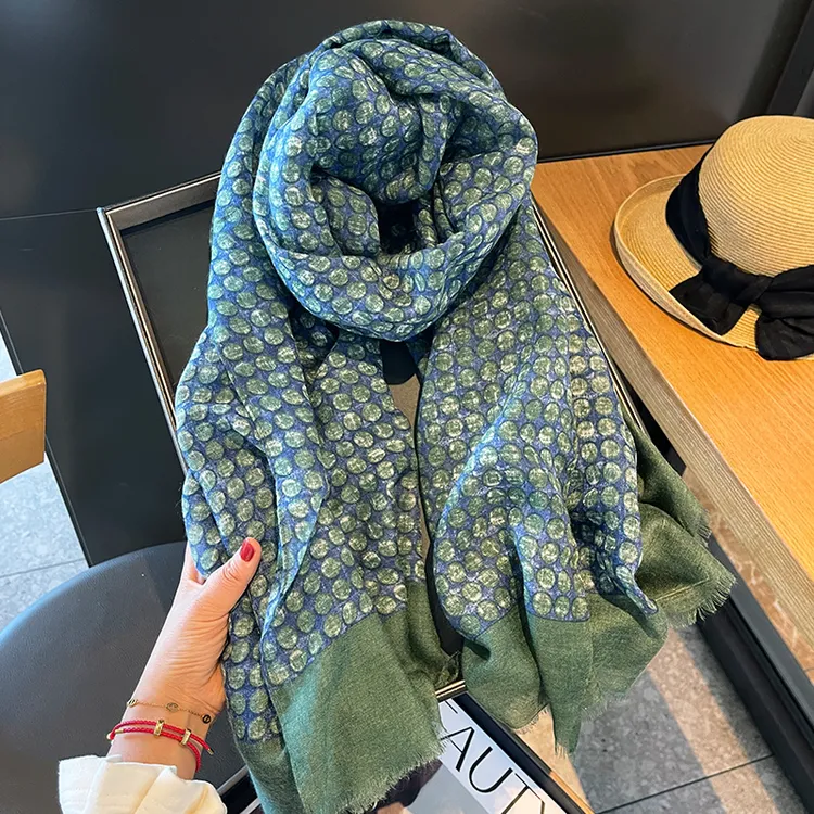 Miss Silas韩版时尚感清新绿色波点棉麻围巾女防晒丝巾空调房披肩