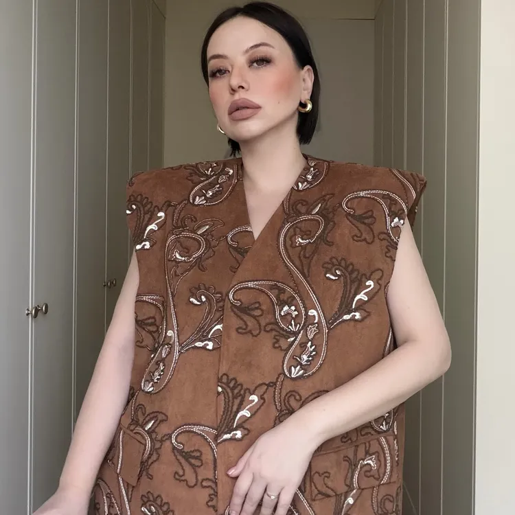 GIYAGH 2025 A/W 复古腰果花马甲套装