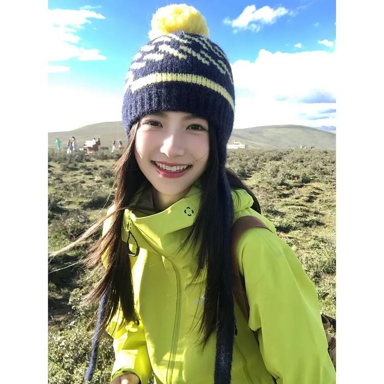 韩系费尔岛复古毛球针织帽女秋冬保暖包头帽显脸小护耳可爱毛线帽