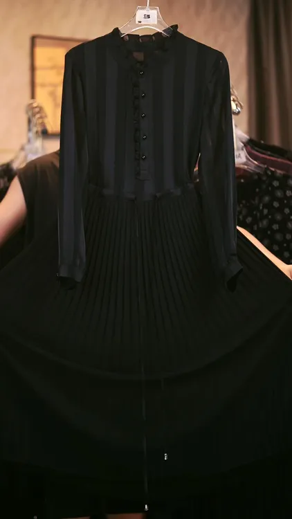 C23黑色撞色长袖XW1宽松连衣裙女装连衣裙显瘦长款