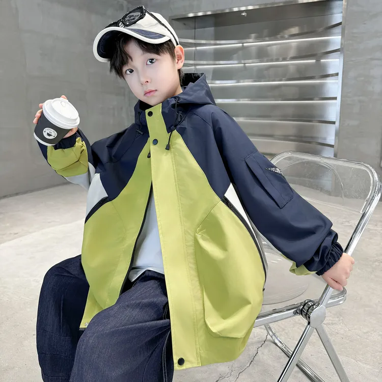 儿童装男童秋装风衣外套2025新款中大童炸街秋季男孩春秋款冲锋衣