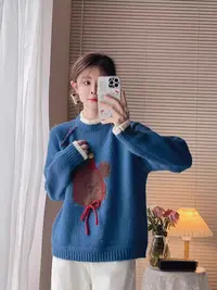 A413-素色小熊套头毛衣女2025新款慵懒高级感软糯圆领针织上衣