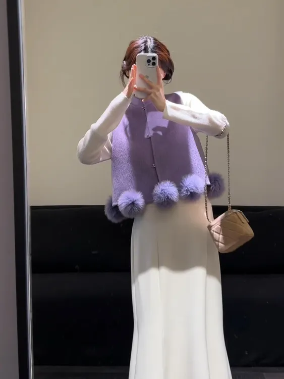 秋冬穿搭一整套温柔风毛球拼接无袖马甲搭打底衫半身裙气质三件套