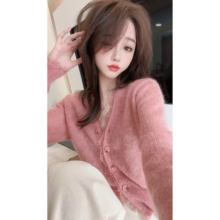 【陈陈私服】洋气粉色减龄显白v领毛衣蕾丝拼接针织开衫25022004