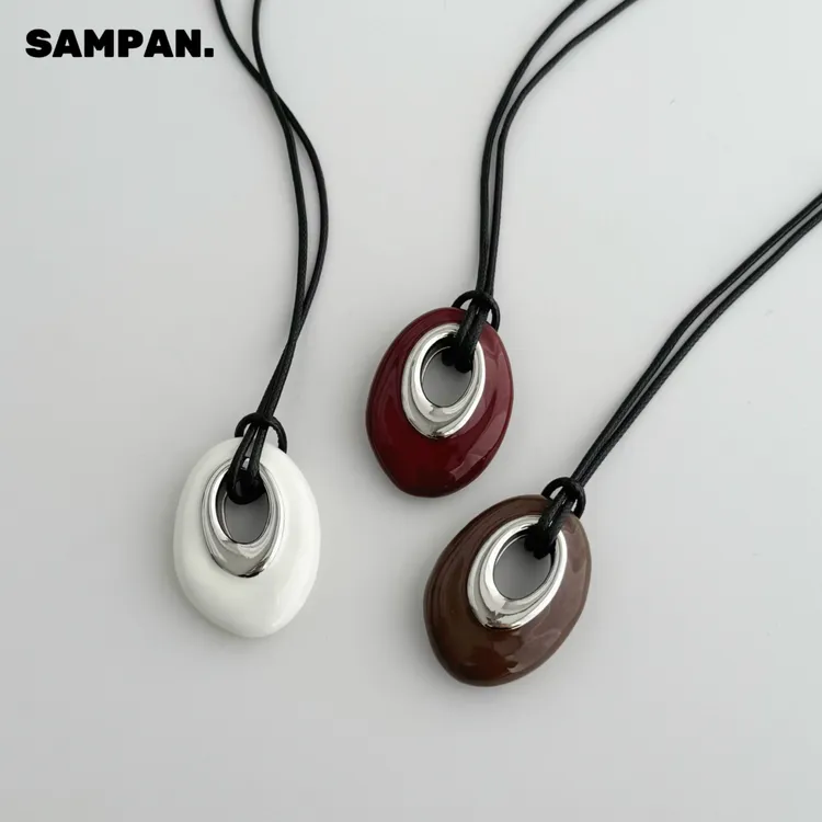 SAMPAN小众设计复古椭圆吊坠项链女轻奢高级感毛衣链配饰可调节