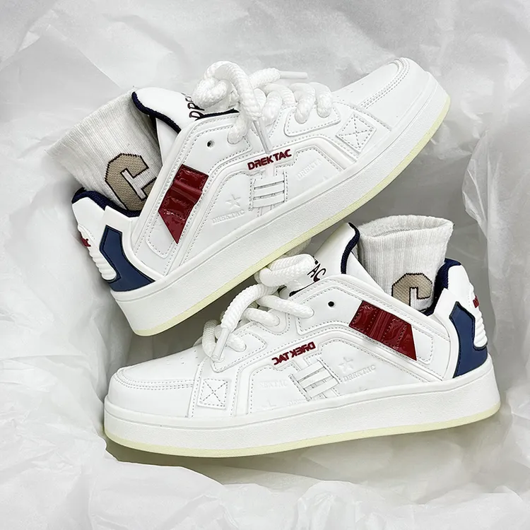 百搭多巴胺网红设计休闲滑板鞋男鞋原创ins小众超轻薄情侣小白鞋