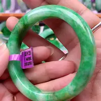 翡翠手镯未镶嵌翡翠