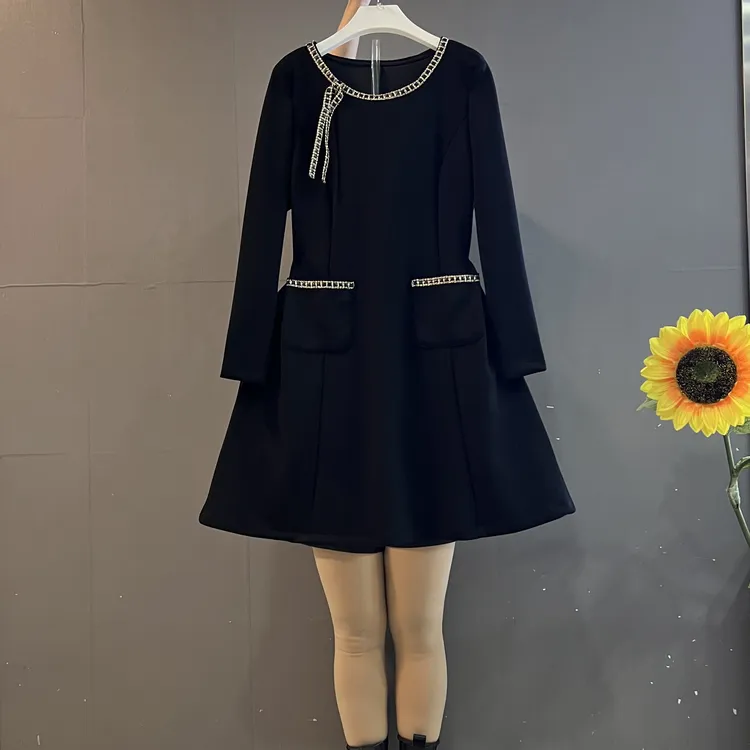 新款法式名媛小香风收腰显瘦时尚气质A字版连衣裙