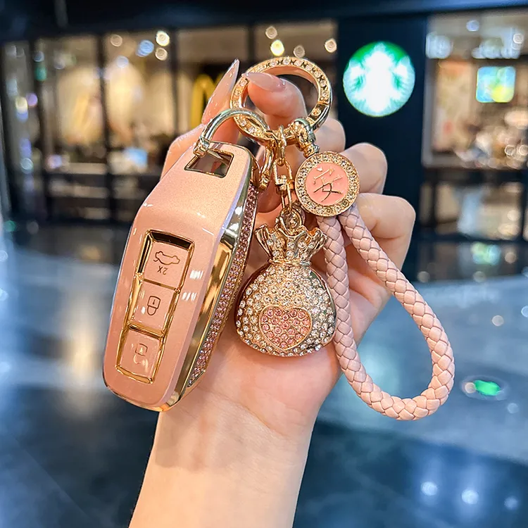 适用2025新款奥迪A5L钥匙套a6l车q5l/a4l/a3/q3/a7l/q2l/q7/a5壳