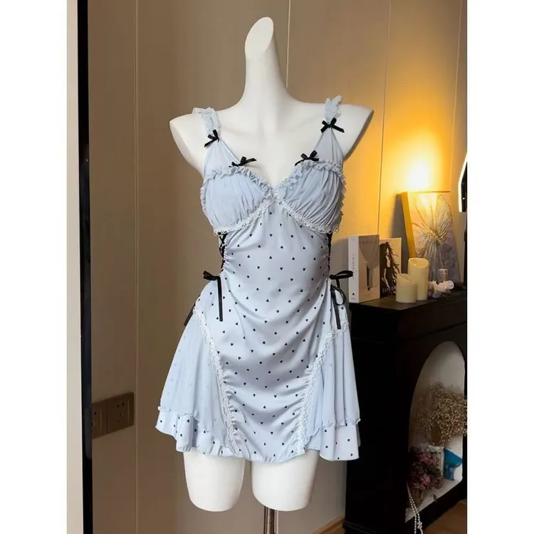 性感甜美冰丝绸缎睡裙女夏季2025新款薄款带胸垫蕾丝爱心吊带睡衣