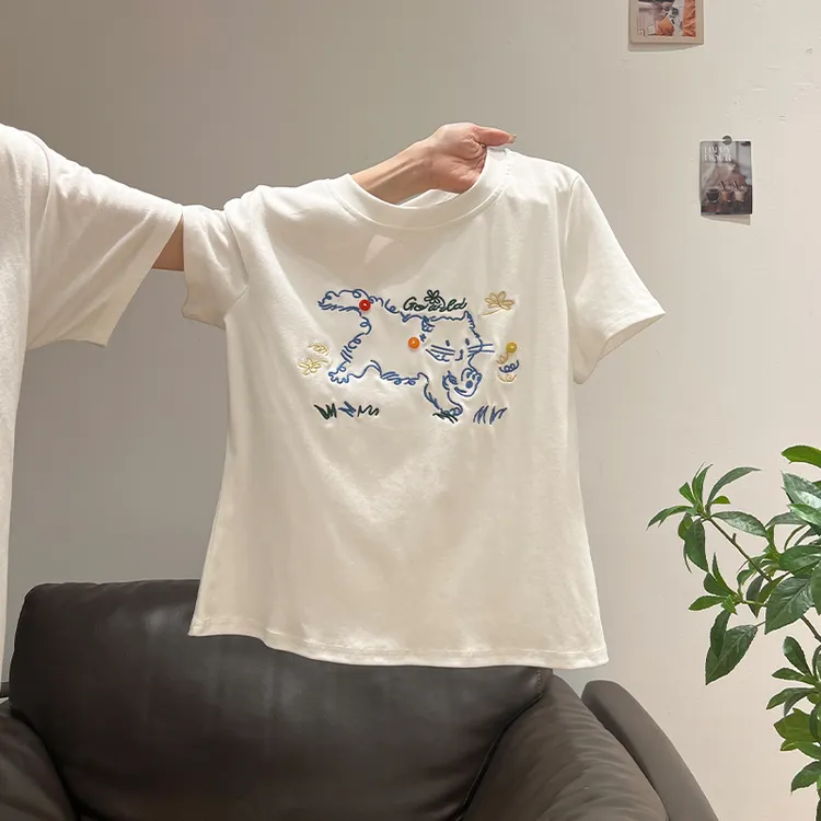 拉夏贝尔可爱刺绣猫咪套头圆领正肩短袖T恤女夏季宽松休闲小上衣