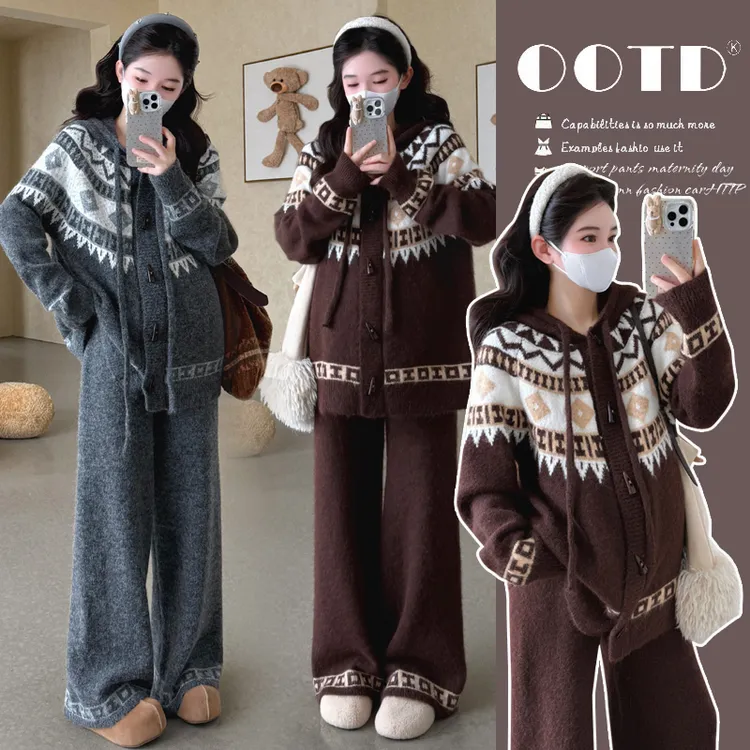 2025孕妇装秋冬连帽牛角扣开衫加厚时尚毛衣休闲阔腿裤孕妇套装