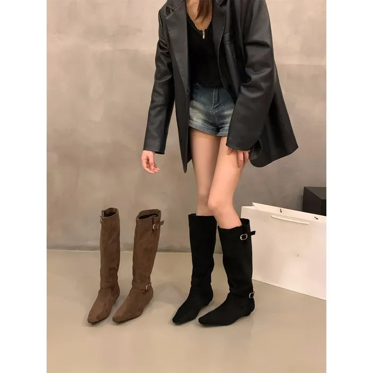 【JTG&SHOES 官方】粗跟绒面棕色瘦瘦长筒靴女秋冬季新款轻奢靴子潮