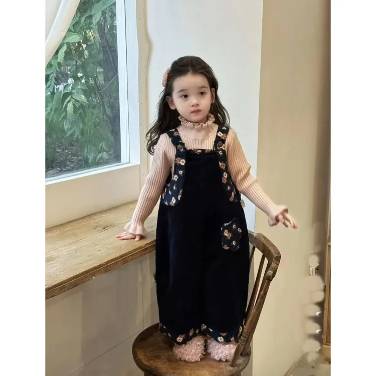 女宝宝韩系碎花灯芯绒背带裤冬季25新款女童洋气百搭连体长裤子潮