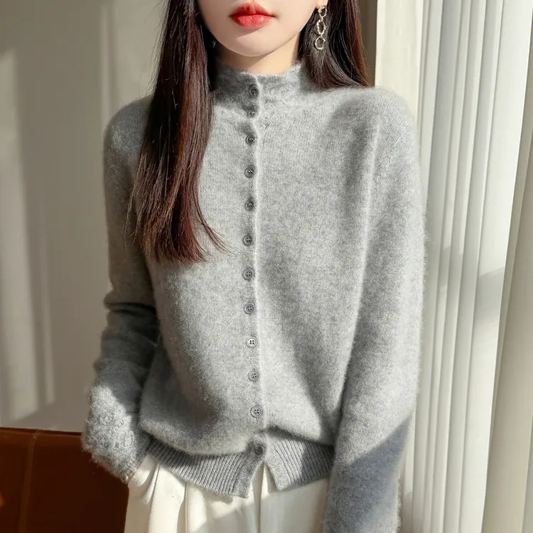 哥弟阿玛施正品七针亲肤绒针织衫时尚冬季新款百搭镂空开衫女上衣