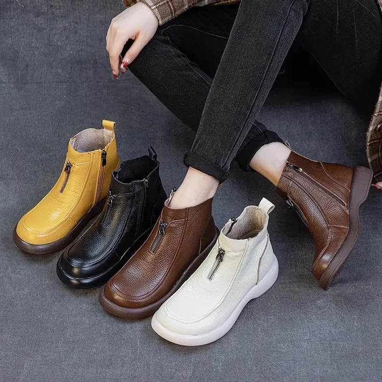 2025秋冬马丁靴复古手工平跟软底加绒保暖休闲短靴子SG
