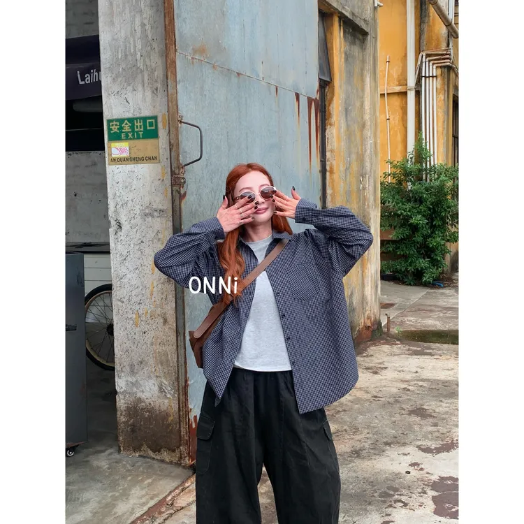 ONNI藏蓝色格子慵懒长袖衬衫女秋季韩系宽松防晒外套上衣潮#9778