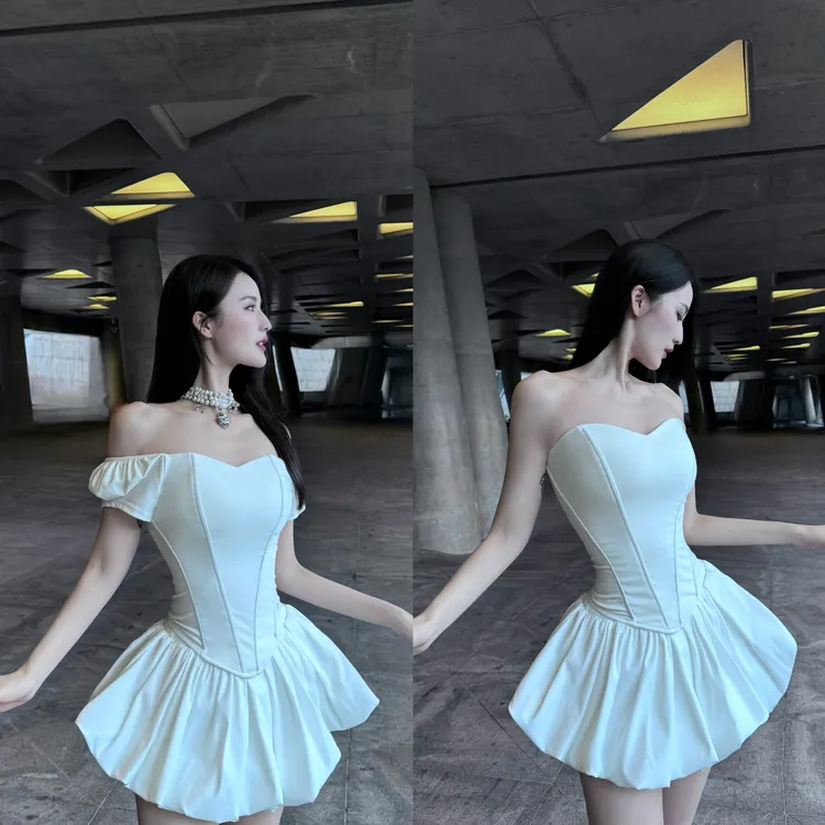 BETTER ME 白色中长款性感立体鱼骨束身抹胸修身显瘦内搭露肩上衣