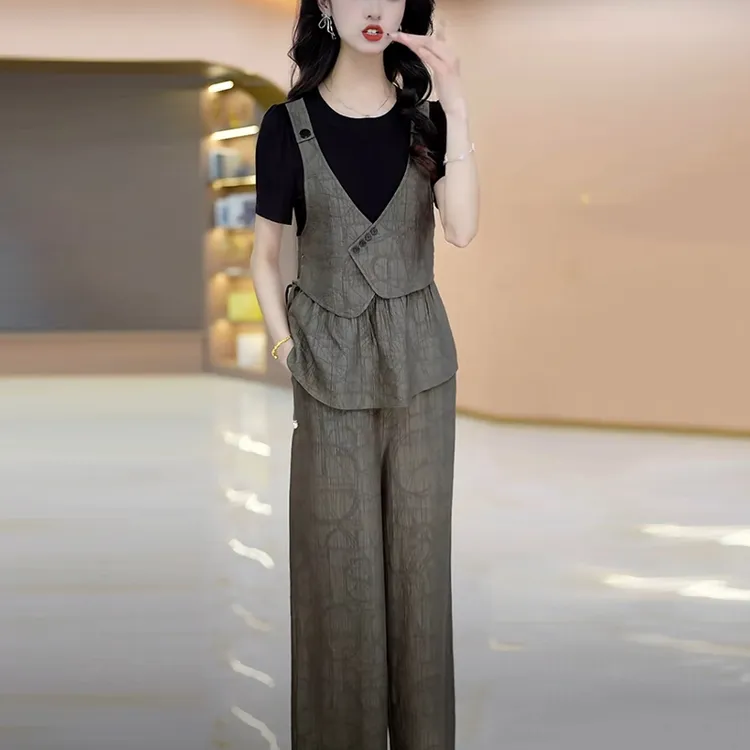 冰丝皱减龄百搭阔腿裤套装2025夏季新款时尚小香风气质显瘦两件套
