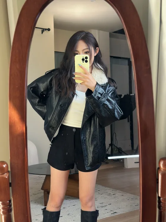 海宁皮衣女冬季时尚复古百搭拼接毛领加绒加厚机车服外套8893