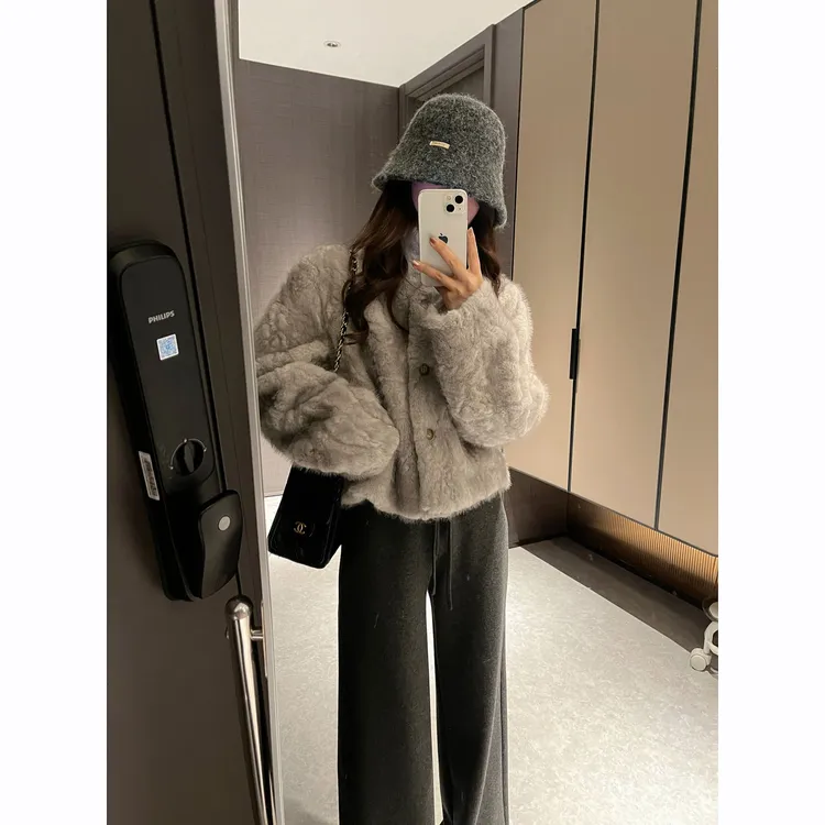 2025新款立领单排扣毛毛外套短女上衣 秋冬加厚保暖百搭