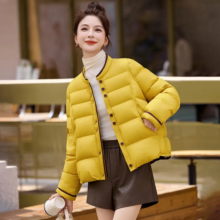 巨好看冬装厚羽绒服女2025新款今年流行爆款小个子短款白鸭绒外套