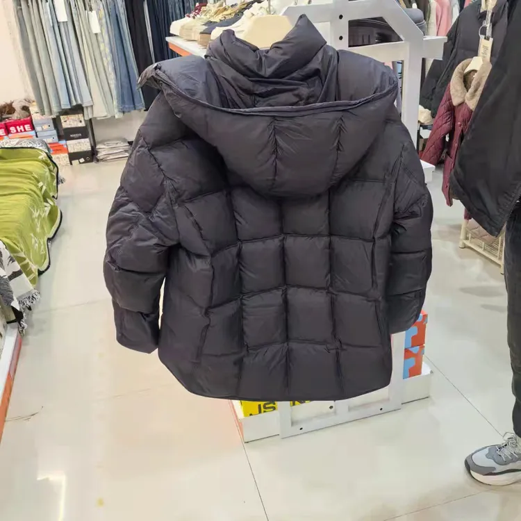 连帽短款学院风可拆卸冬季薄款女士白鸭绒保暖羽绒外套