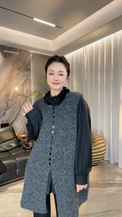 【冲姐】秋冬厚款叠穿纽扣开叉设计感针织马甲（胸围130衣长82）9235