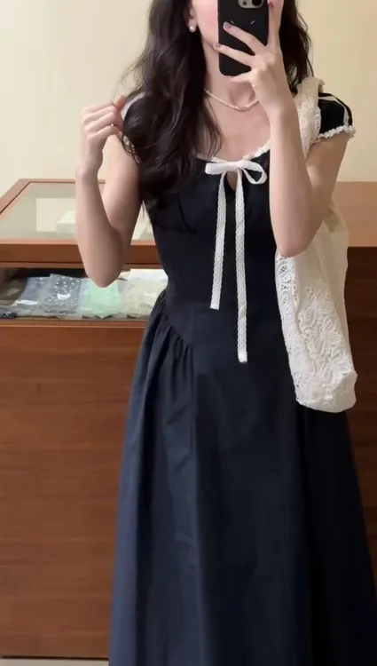 法式设计感蝴蝶结系带蕾丝花边连衣裙女夏季2025新款收腰显瘦长裙