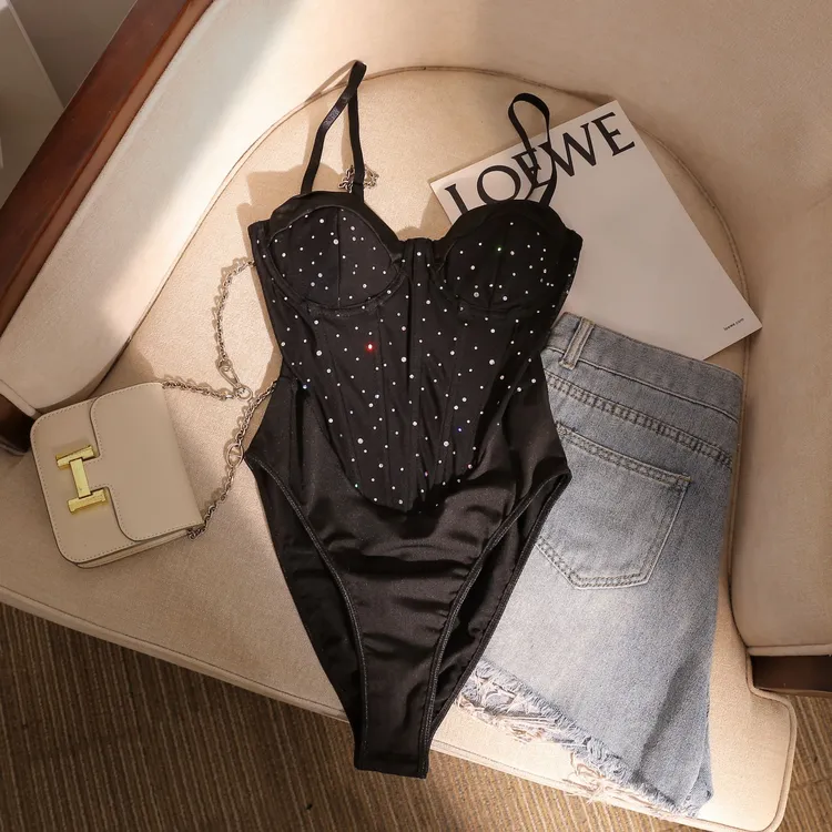 性感辣妹吊带背心女2025新款复古高级感烫钻修身显瘦内搭连体上衣