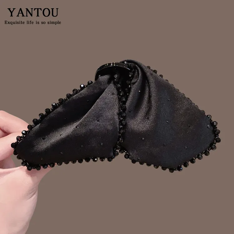 发卡发夹女2025韩国网红新款水晶三角抓夹高级感轻奢马尾鲨鱼夹子